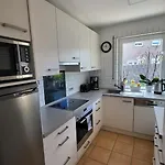 Hochwertige 3 Erdgeschosswohnung Апартаменты