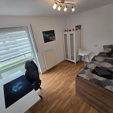 Hochwertige 3 Erdgeschosswohnung Апартаменты *